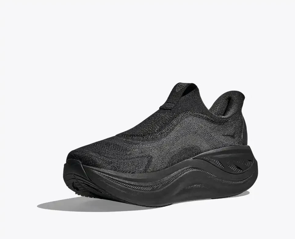 HOKA Skyward Laceless Black